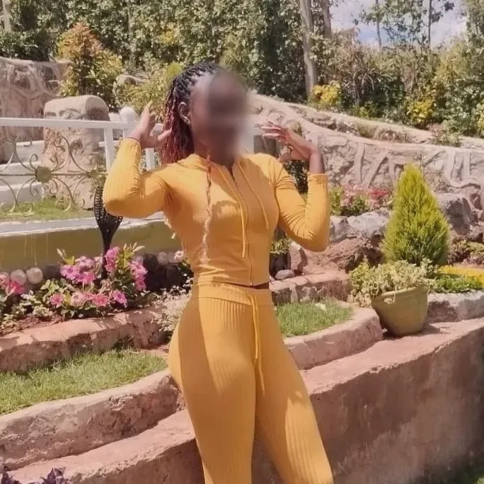 Amelia, 26