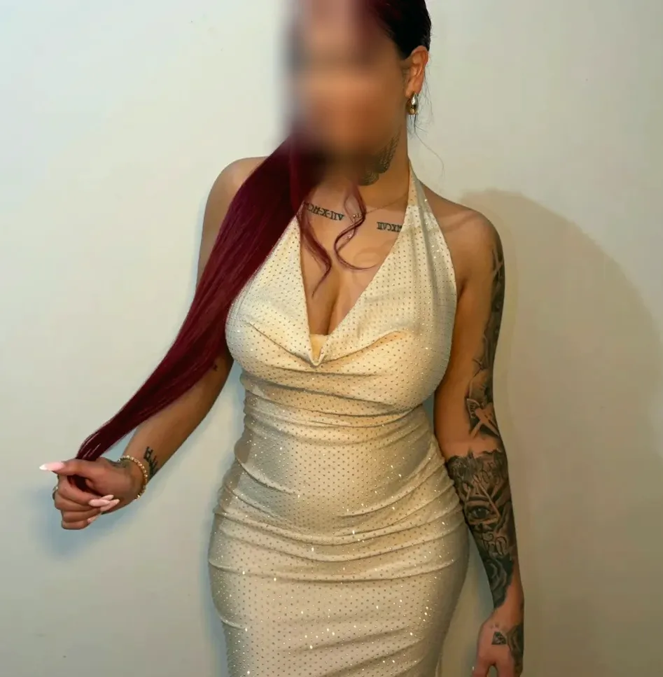 Daisy, 22