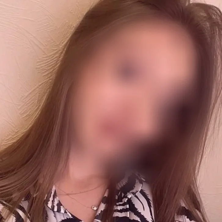 Dina, 22