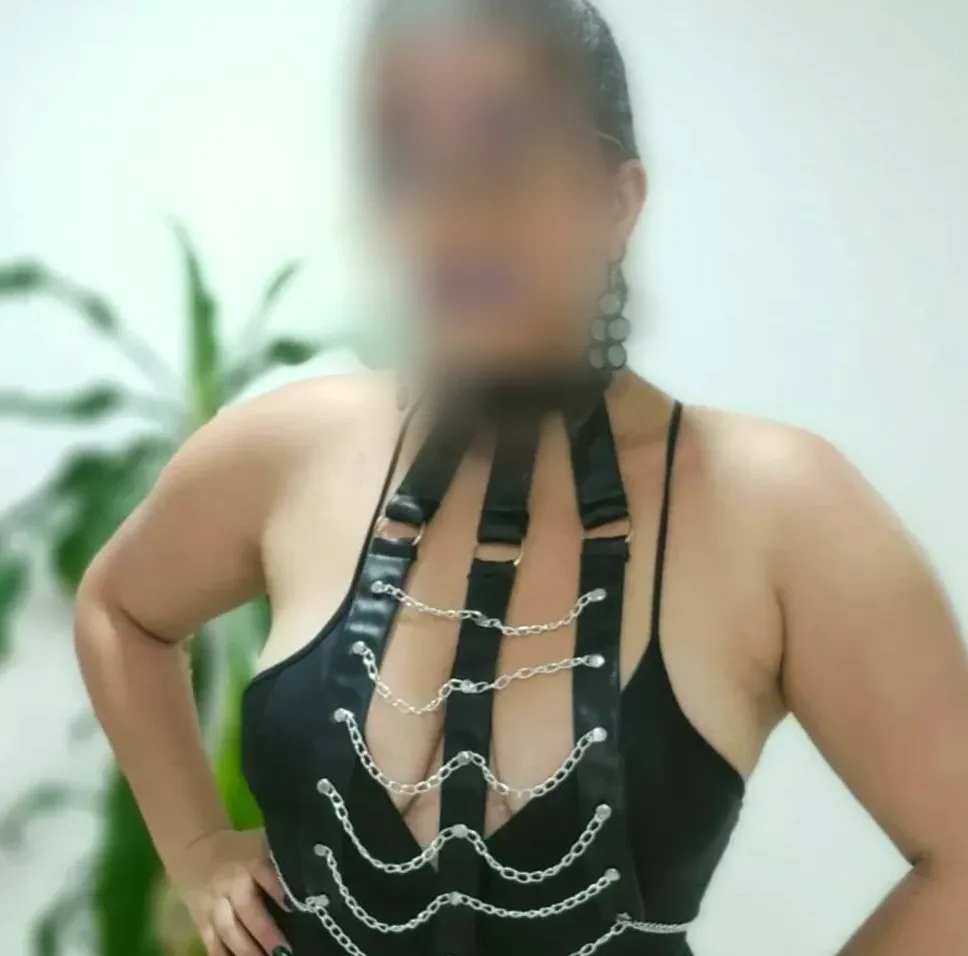 Emily, 39