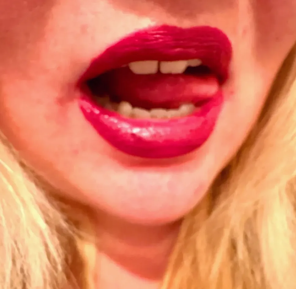 Leanne, 24