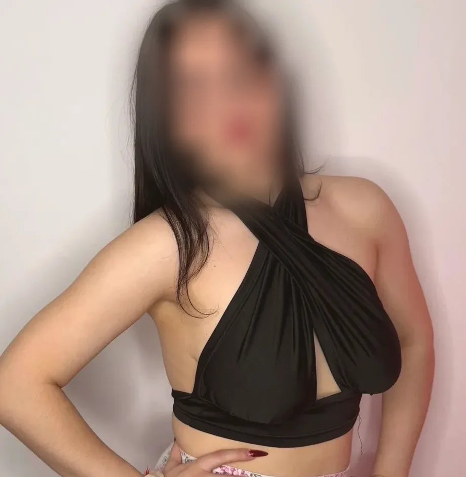 Nadia, 20