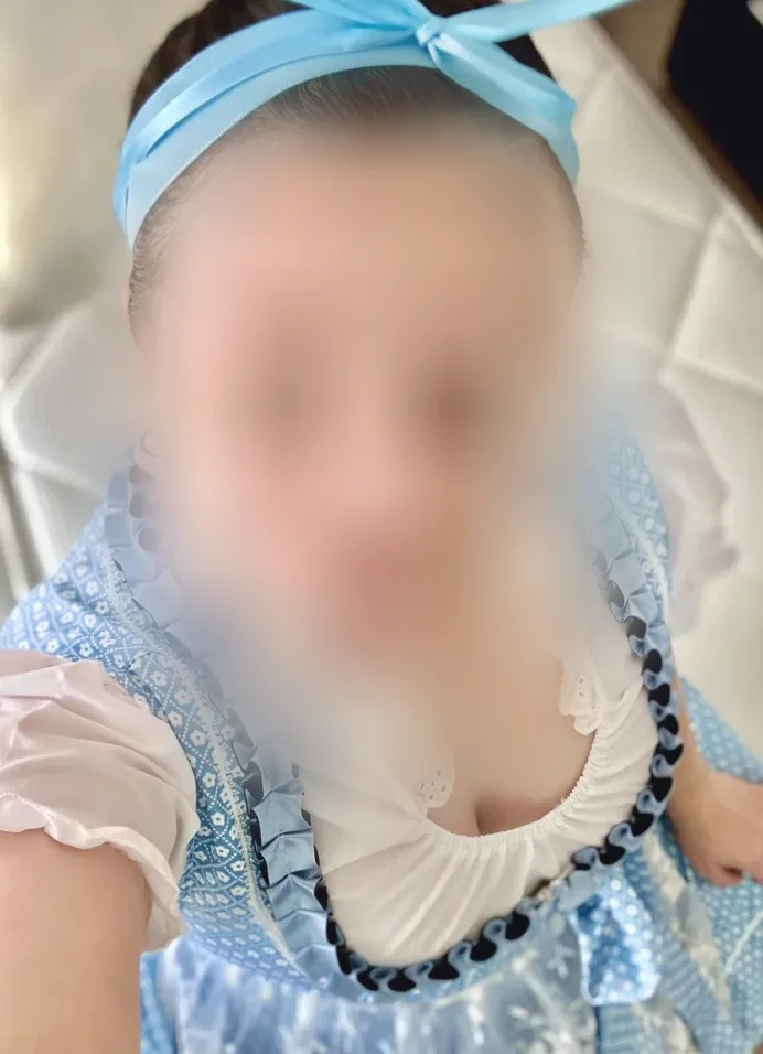 Natalia, 33