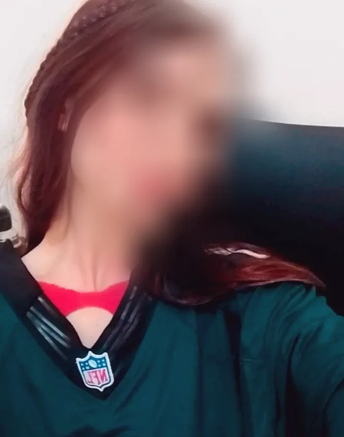 Rachel, 26