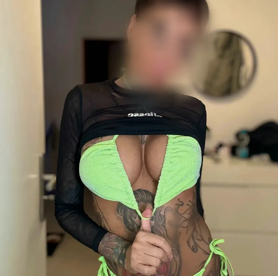 Simran, 37